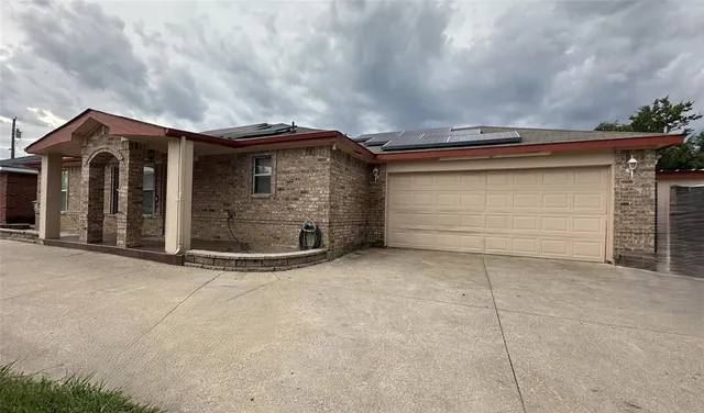 $2,200 | 13731 Biggs Street, Dallas, TX 75253
