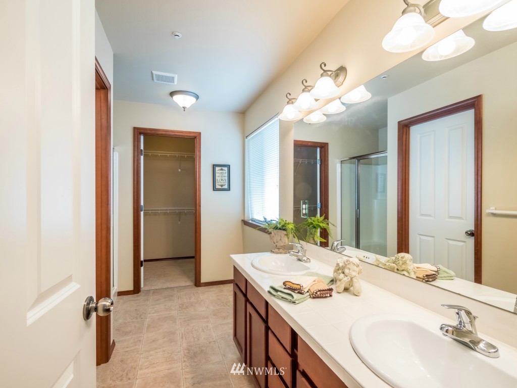 21607 10th Court Southeast Bothell, WA 98021 - Photo 17 of 25