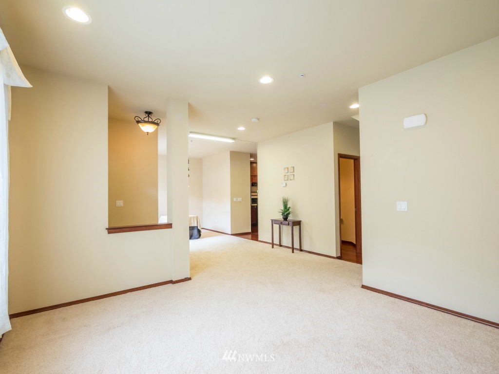 21607 10th Court Southeast Bothell, WA 98021 - Photo 4 of 25