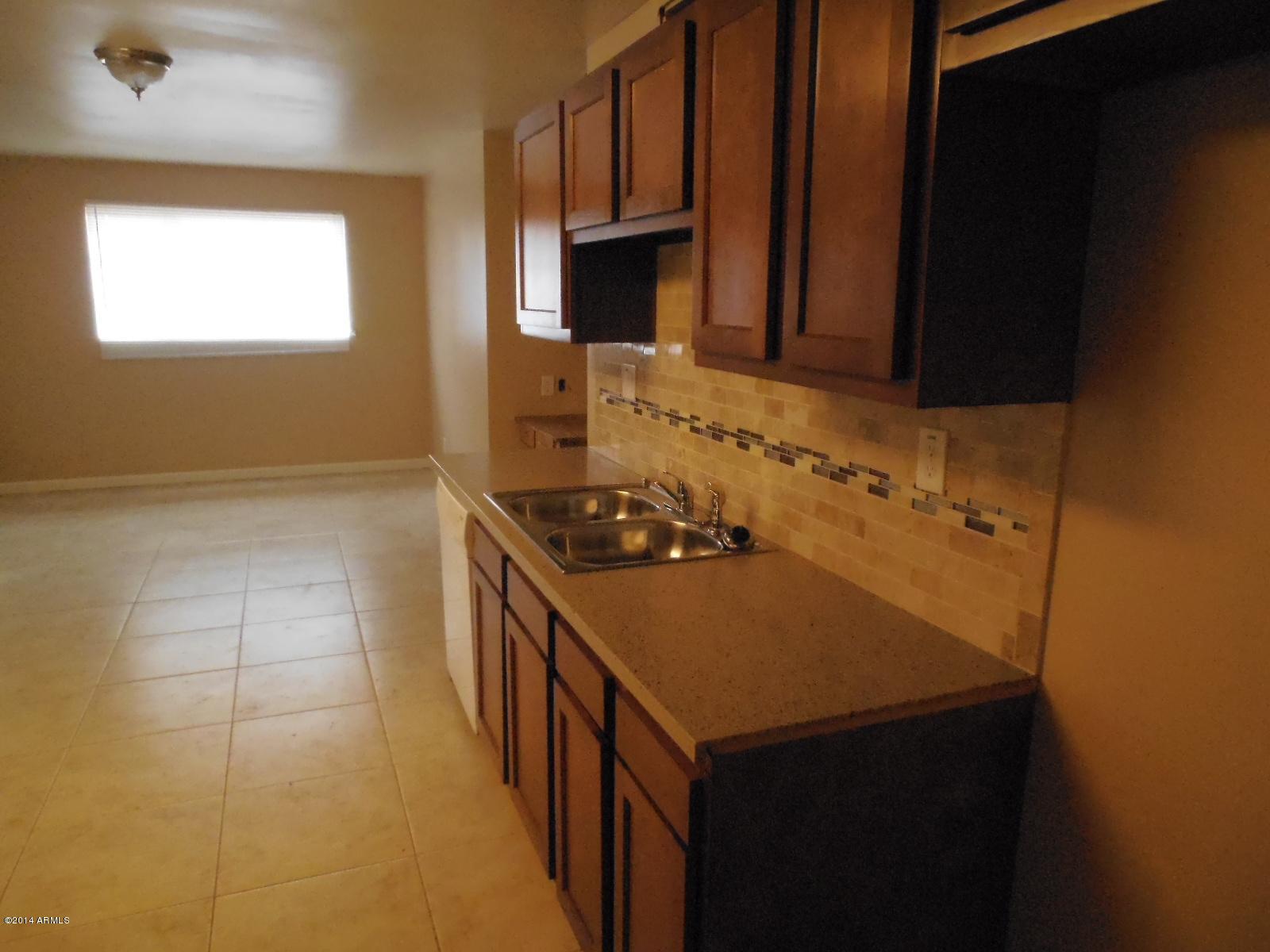 2637 West Lamar Road Phoenix, AZ 85017 - Photo 12 of 28 2014-12-15 14