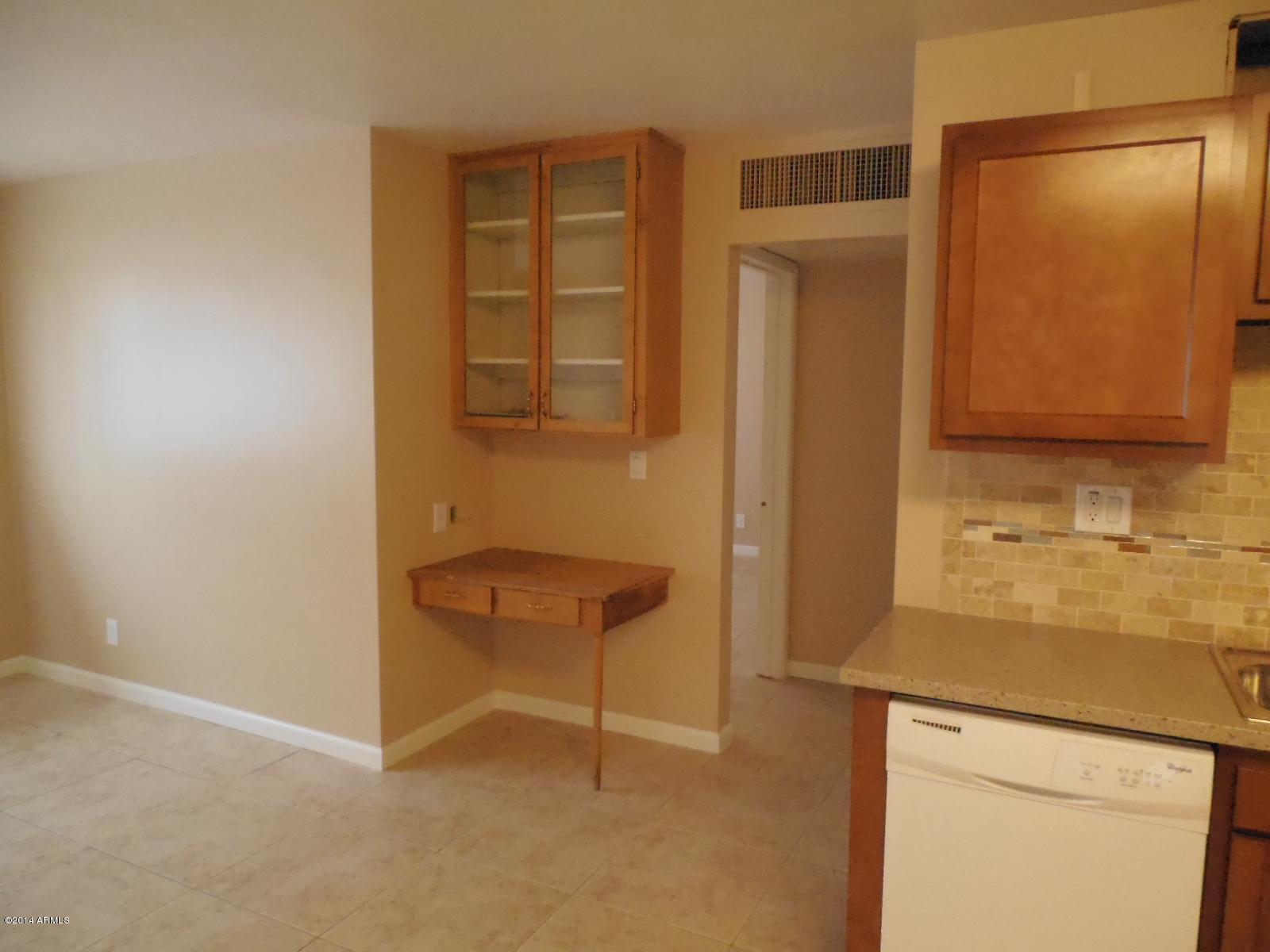 2637 West Lamar Road Phoenix, AZ 85017 - Photo 14 of 28 2014-12-15 14