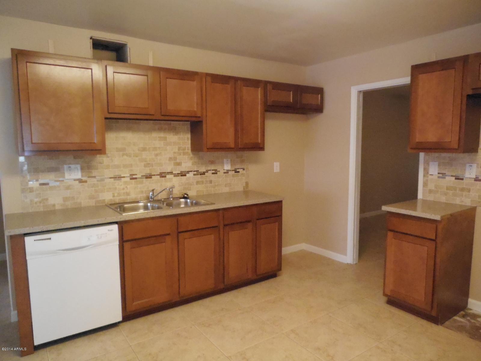 2637 West Lamar Road Phoenix, AZ 85017 - Photo 6 of 28 2014-12-15 14