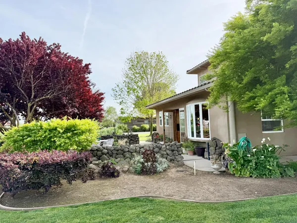 $1,599,000 | 7484 Dusty Lane, Modesto, CA 95357