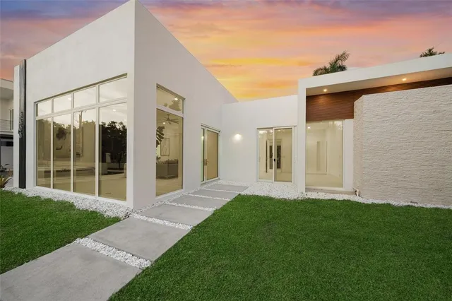 $13,000 | 3500 Bay Shore Road, Sarasota, FL 34234