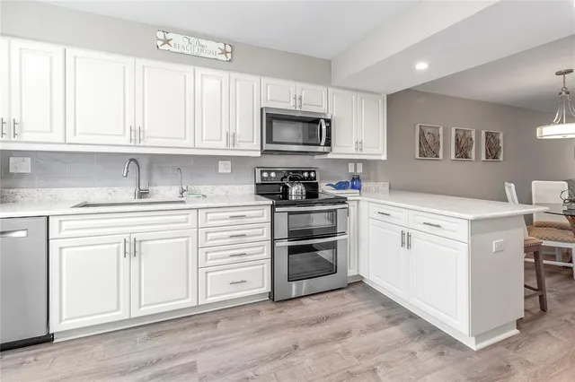 $10,000 | 838 Bayport Way, Unit 838, Longboat Key, FL 34228