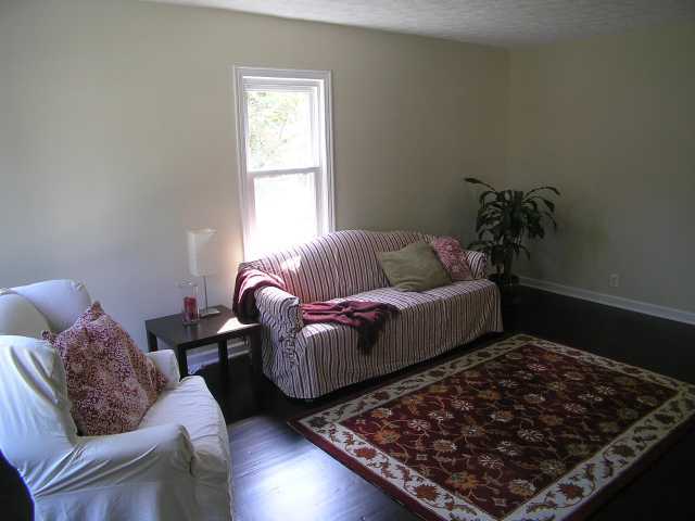 1925 Ward Road Columbus, OH 43224 - Photo 8 of 11