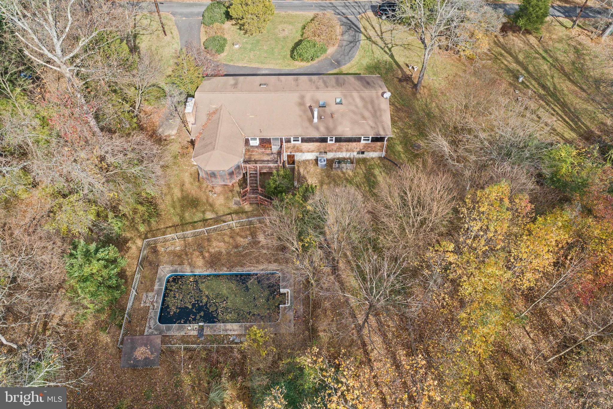 12515 Ox Hunt Road Herndon, VA 20171 - Photo 28 of 37