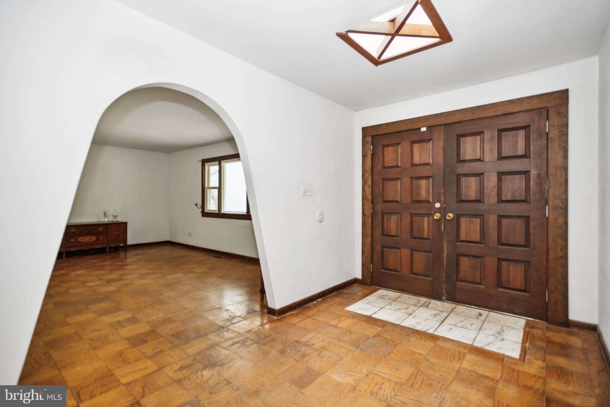 12515 Ox Hunt Road Herndon, VA 20171 - Photo 4 of 37