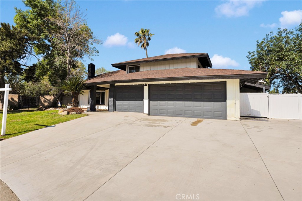 6001 KOA Drive Rialto, CA 92377 - Photo 2 of 20