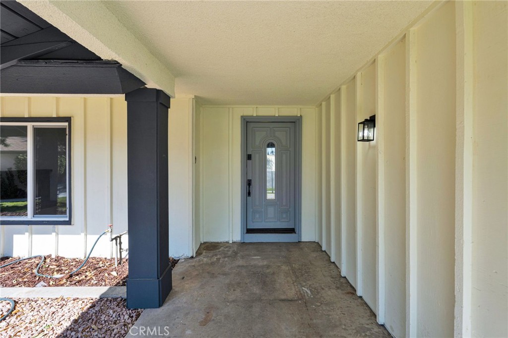 6001 KOA Drive Rialto, CA 92377 - Photo 3 of 20