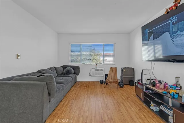 $4,985,000 | 6652 Darby Avenue, Reseda, CA 91335