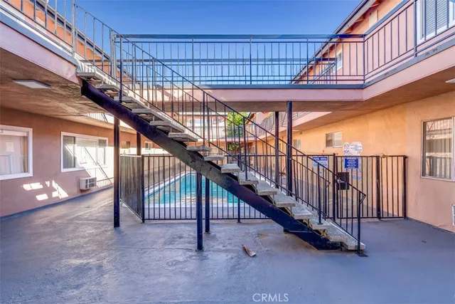 $4,985,000 | 6652 Darby Avenue, Reseda, CA 91335