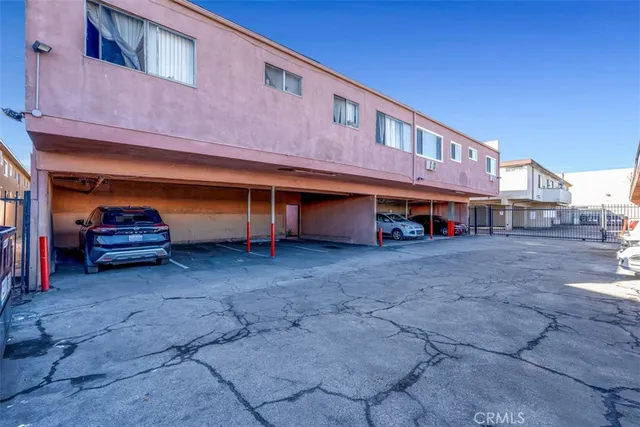 $4,985,000 | 6652 Darby Avenue, Reseda, CA 91335