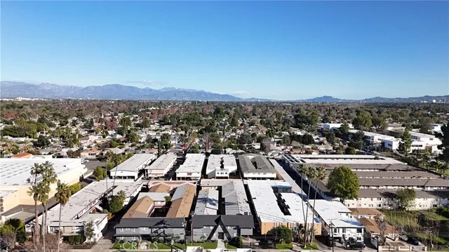 $4,985,000 | 6652 Darby Avenue, Reseda, CA 91335