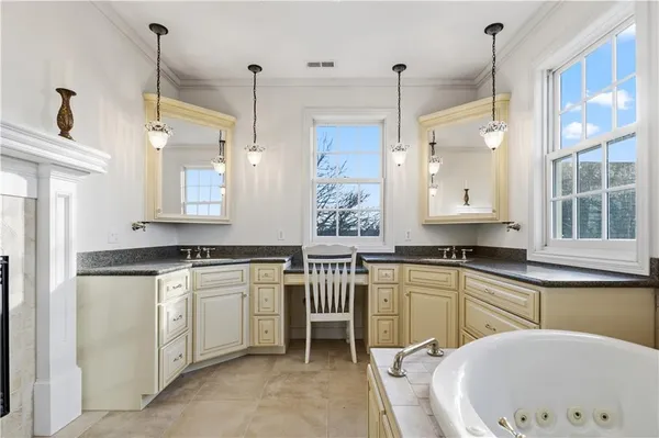 $1,400,000 | 4480 Northwest 312th Street, Stewartsville, MO 64490