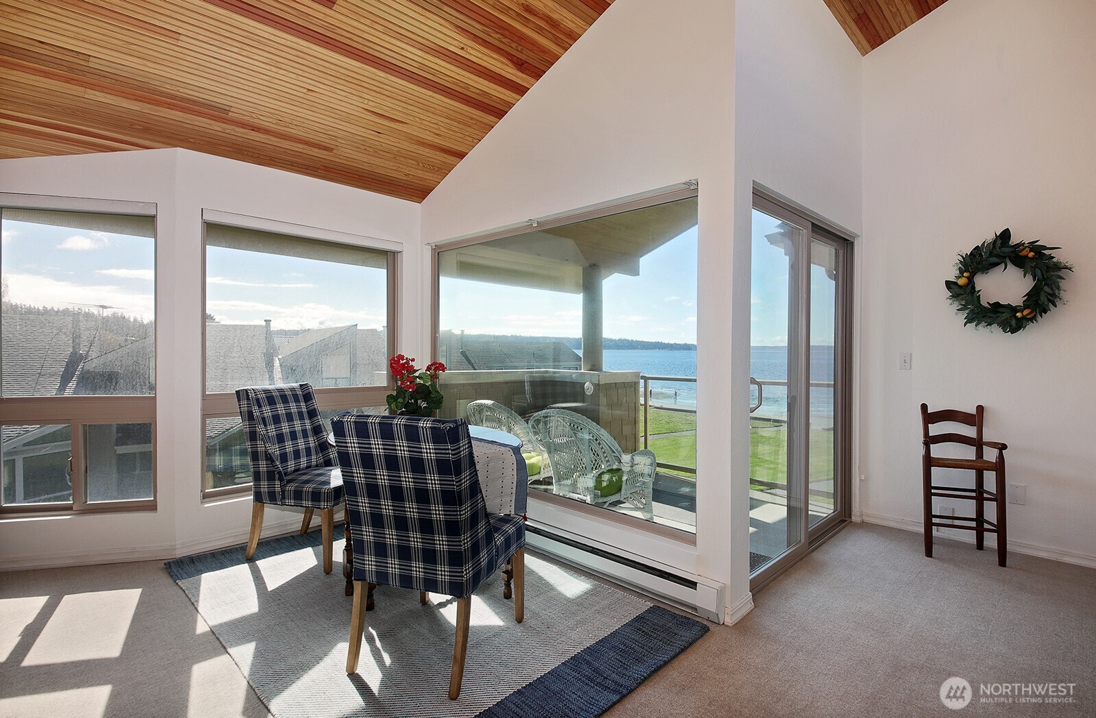 816 Old Beach Road, Unit 203 Freeland, WA 98249 - Photo 5 of 32