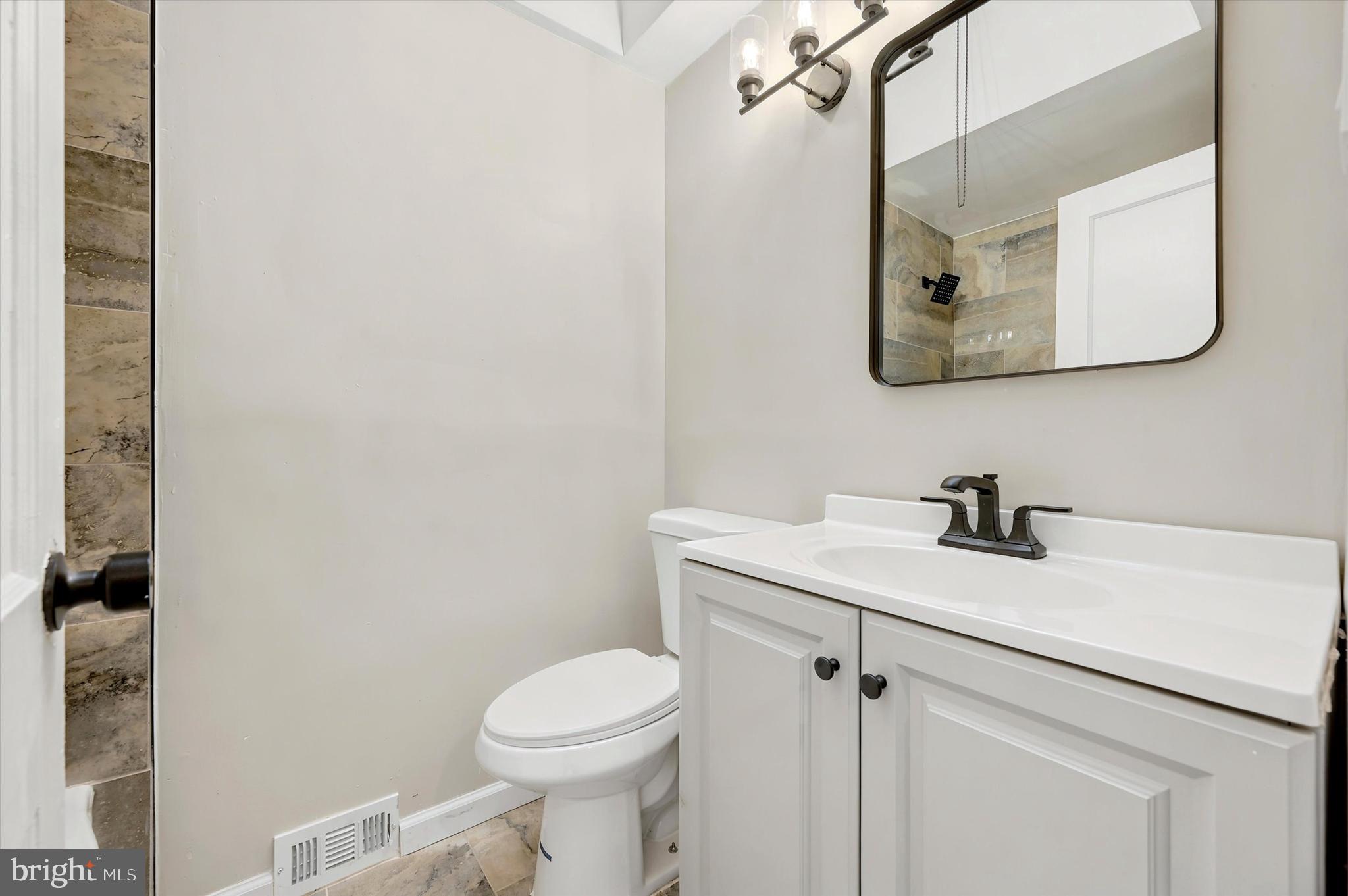 6451 Akron Street Philadelphia, PA 19149 - Photo 16 of 25