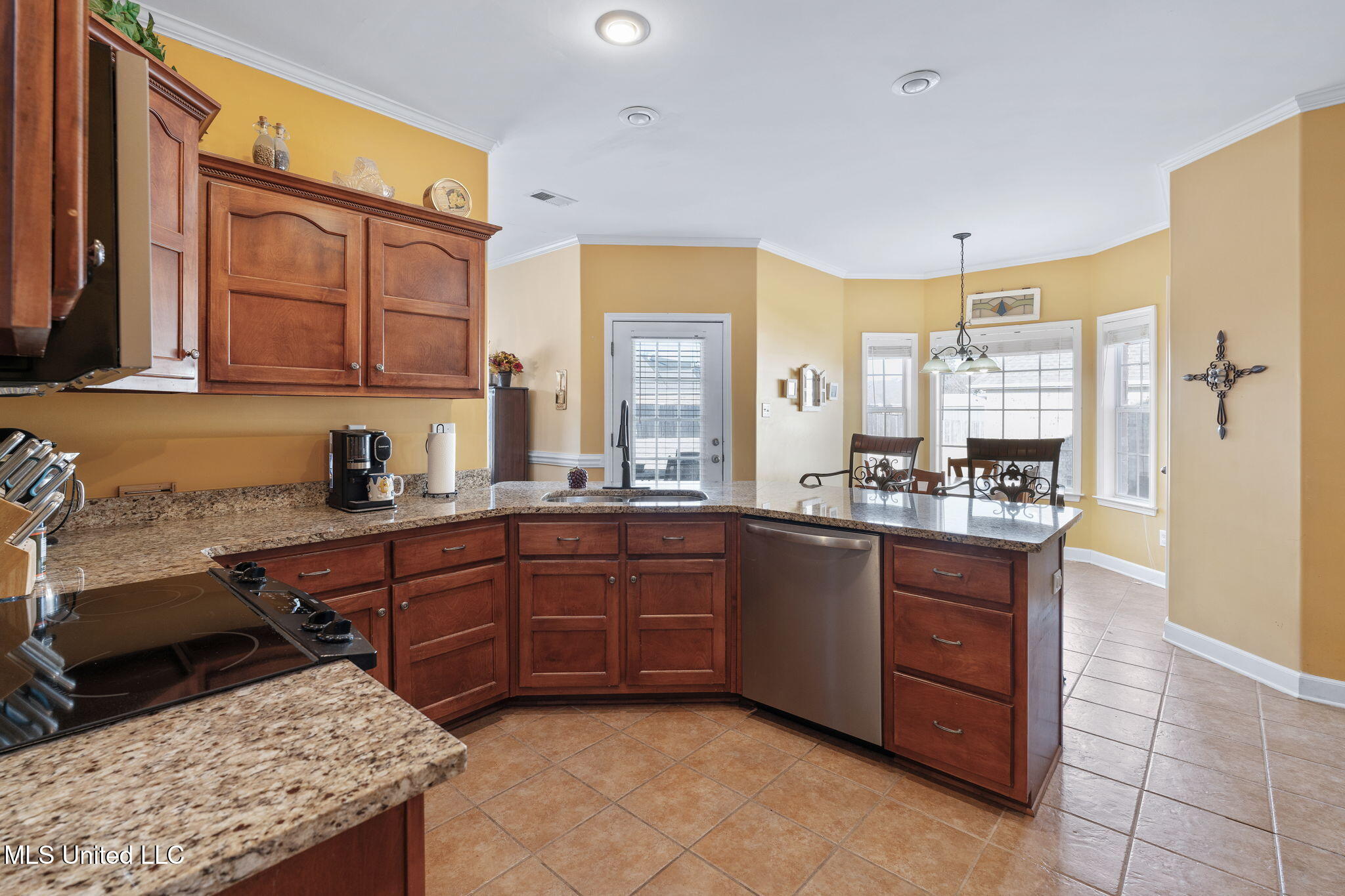 69 Lake Pointe Drive Hernando, MS 38632 - Photo 11 of 27 Kitchen View 3