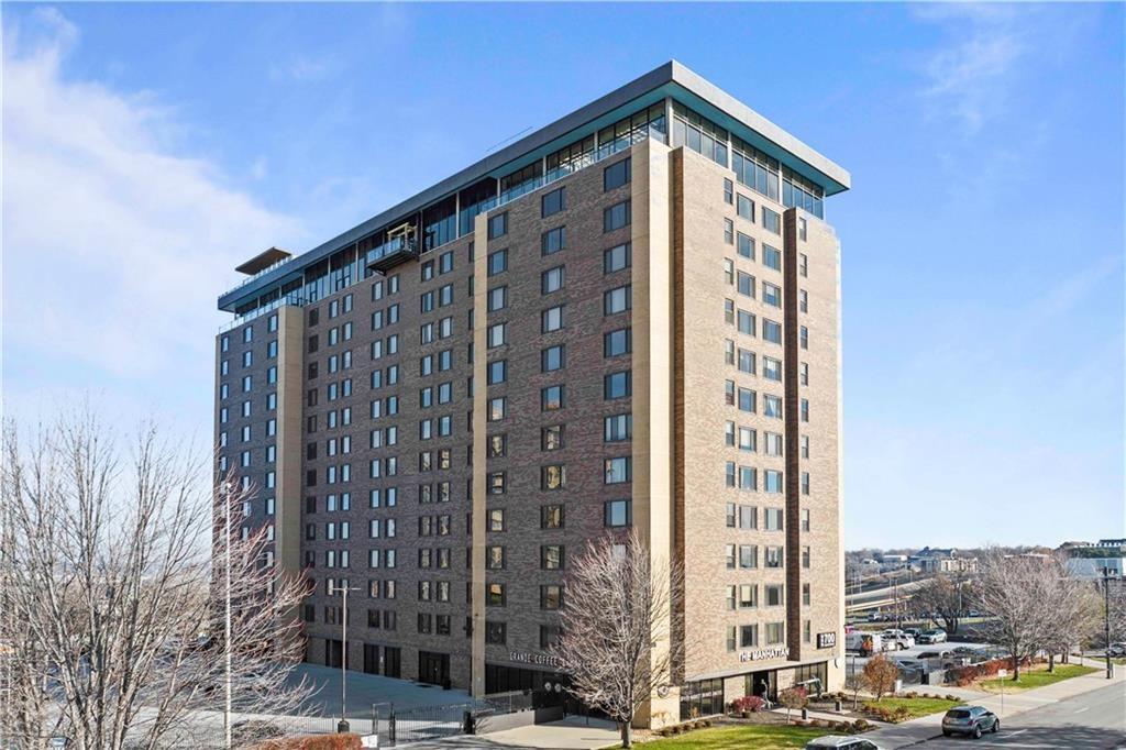 700 East 8th St Unit 7T  