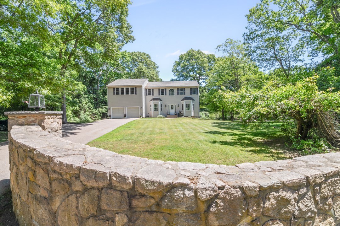 167 Winnapaug Road Westerly, RI 02891 - Photo 5 of 42