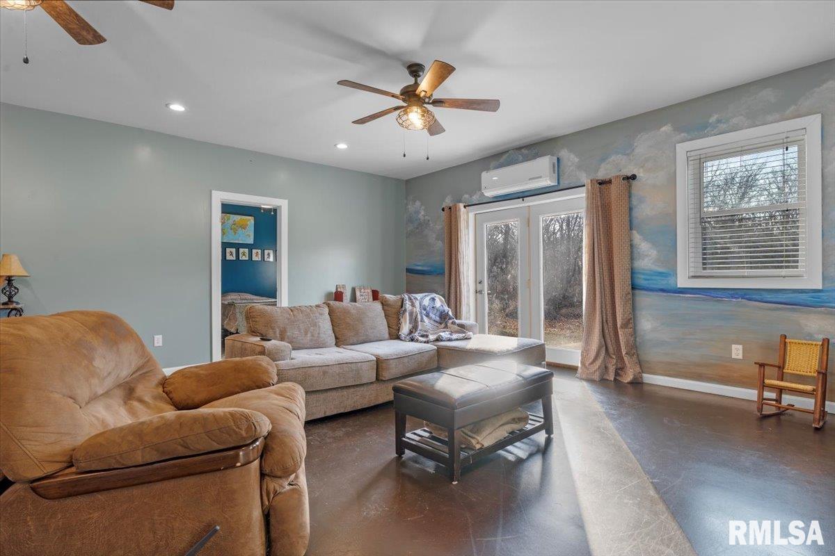 607 Stewart Road Franklin, IL 62638 - Photo 12 of 47