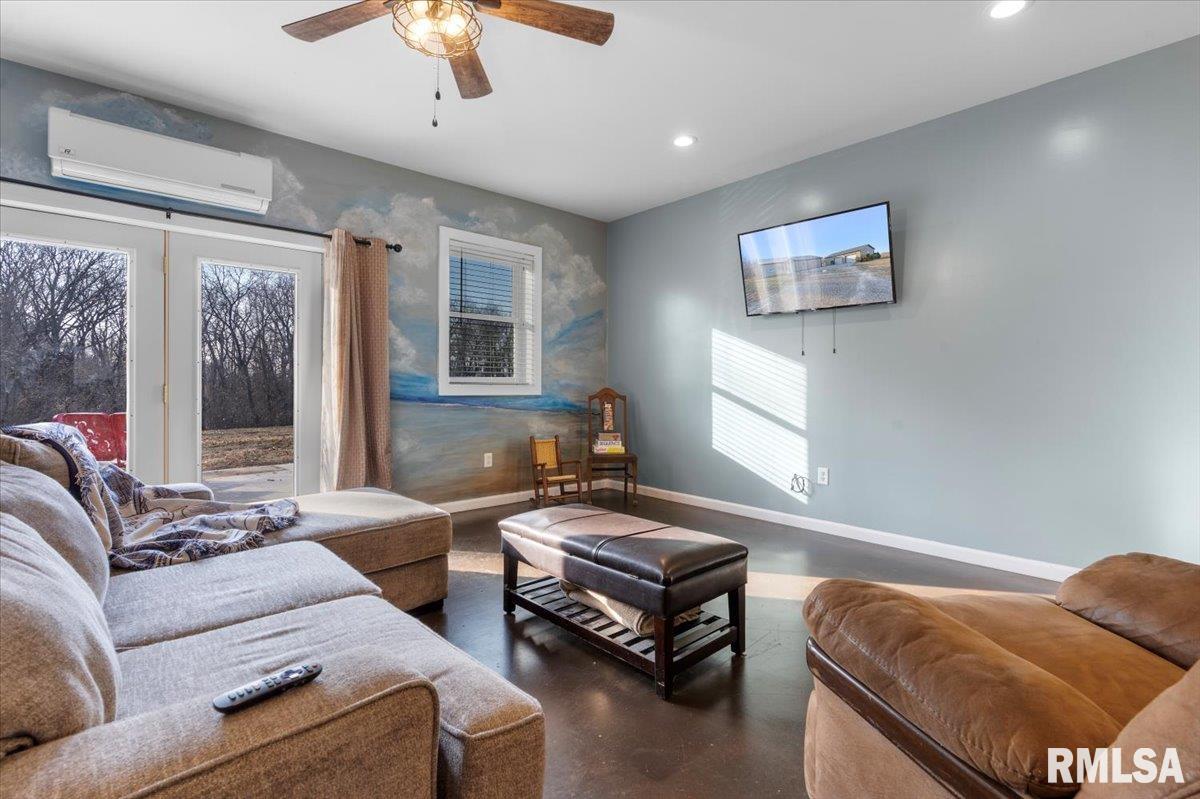 607 Stewart Road Franklin, IL 62638 - Photo 14 of 47