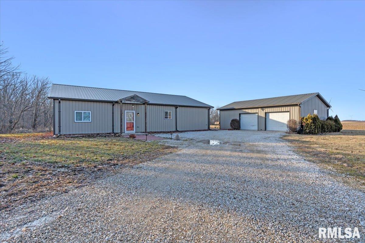607 Stewart Road Franklin, IL 62638 - Photo 7 of 47