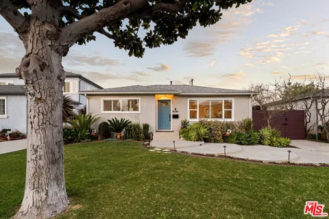 $1,649,000 | 8040 Agnew Avenue, Los Angeles, CA 90045