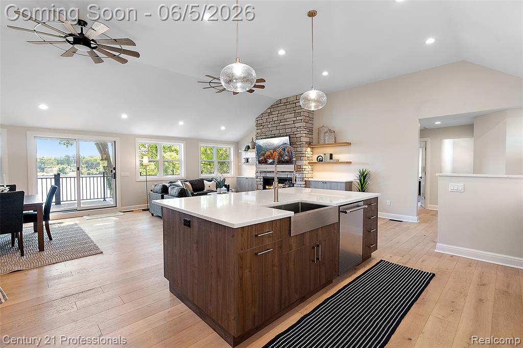 1420 Pettibone Lake Road Highland, MI 48356 - Photo 11 of 83
