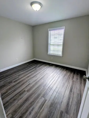 $1,095 | 103 Cloverdale Drive, Unit B, Columbia, TN 38401
