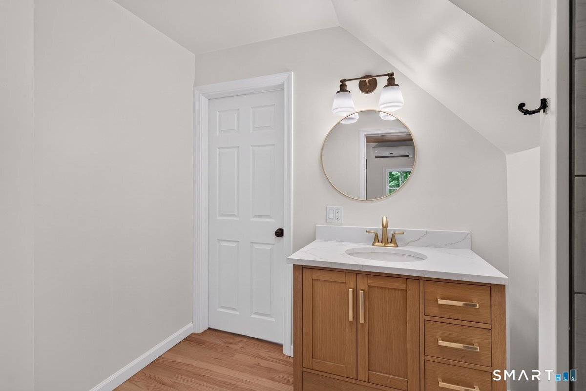 52 Walnut Hill Road East Lyme, CT 06333 - Photo 25 of 34