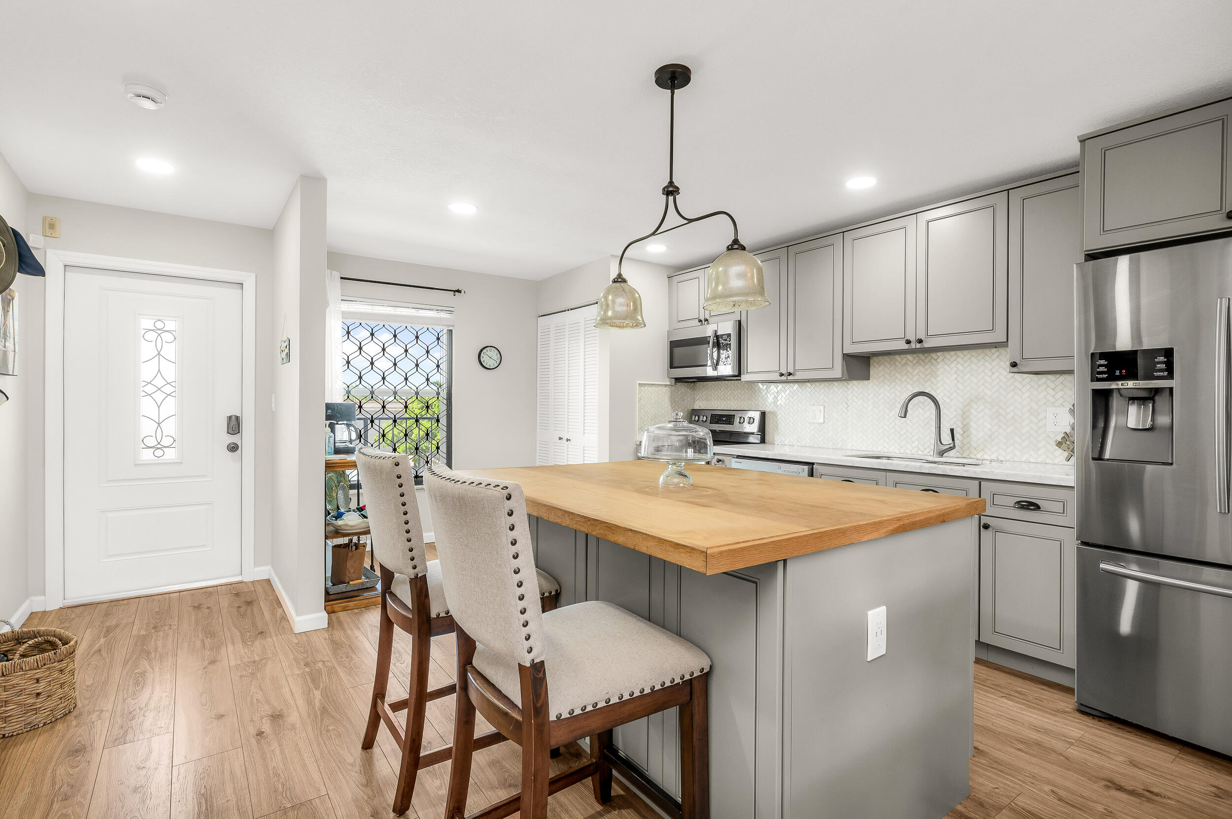 1629 Riverview Road, Unit 417 Deerfield Beach, FL 33441 - Photo 12 of 46 photo-7