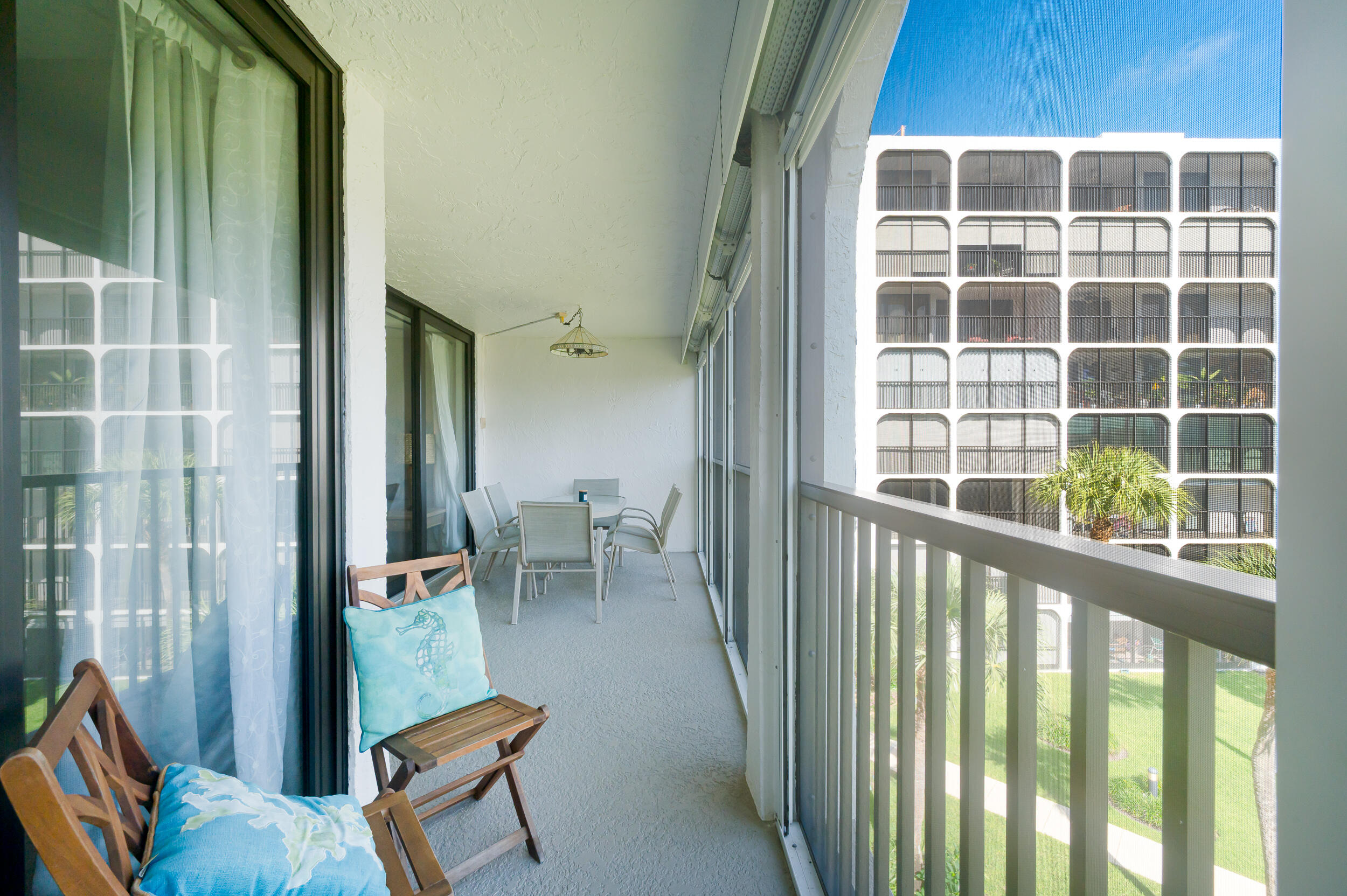 1629 Riverview Road, Unit 417 Deerfield Beach, FL 33441 - Photo 26 of 46 photo-20