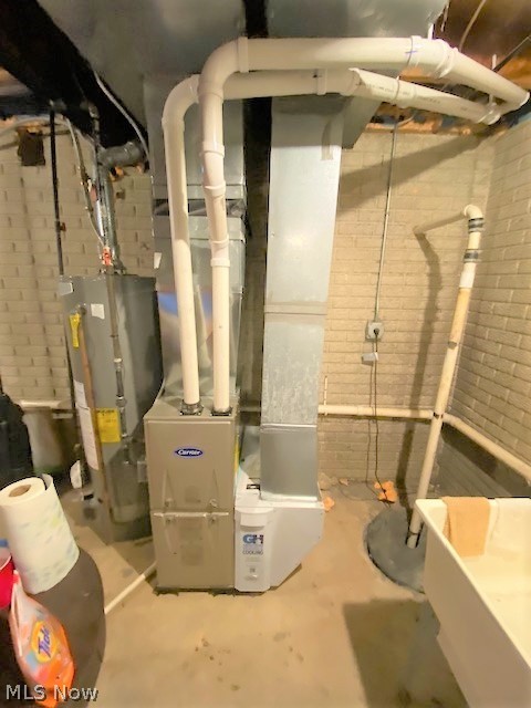 7001 Colfax Road Cleveland, OH 44104 - Photo 30 of 35