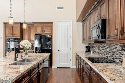 $750,000 | 10052 East Bell Road, Scottsdale, AZ 85260