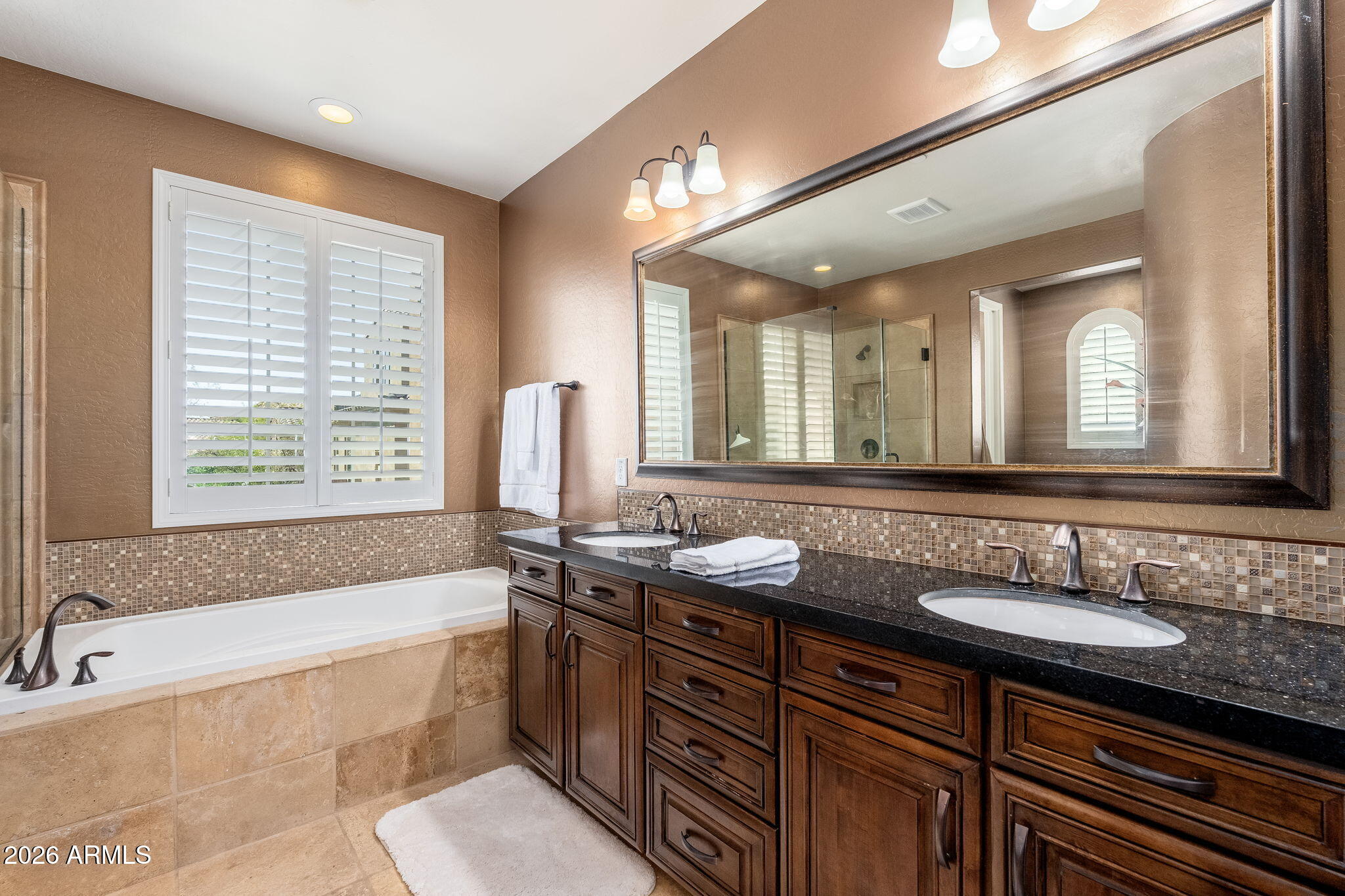 10052 East Bell Road Scottsdale, AZ 85260 - Photo 20 of 35 10052 E Bell Rd - 23