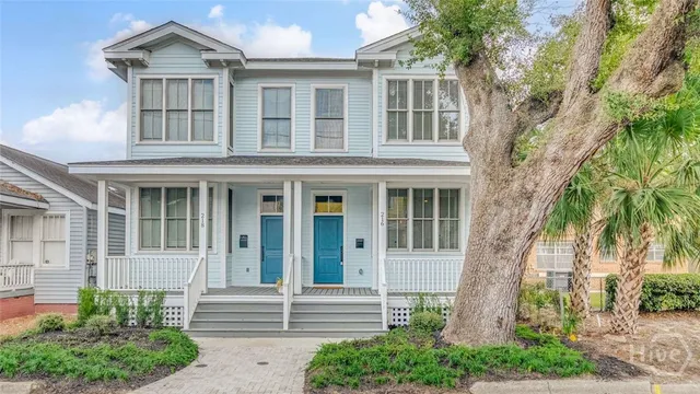 $2,999 | 218 West 43rd Street, Savannah, GA 31401