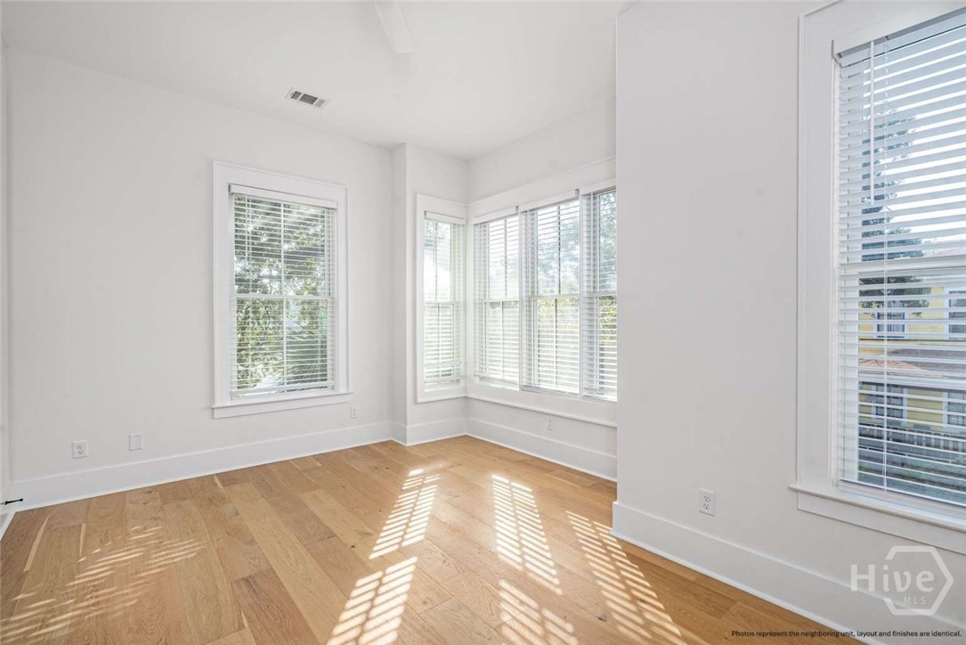 218 West 43rd Street Savannah, GA 31401 - Photo 16 of 20