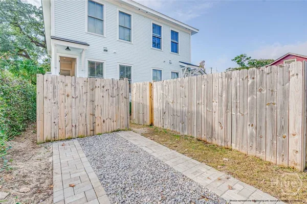 $2,900 | 218 West 43rd Street, Savannah, GA 31401