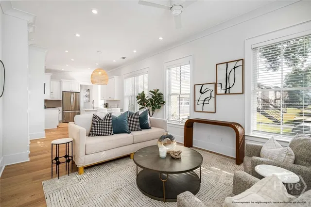 $2,999 | 218 West 43rd Street, Savannah, GA 31401