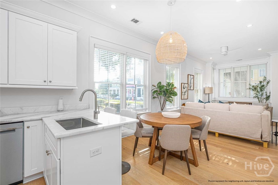 218 West 43rd Street Savannah, GA 31401 - Photo 9 of 20