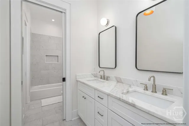 $2,999 | 218 West 43rd Street, Savannah, GA 31401