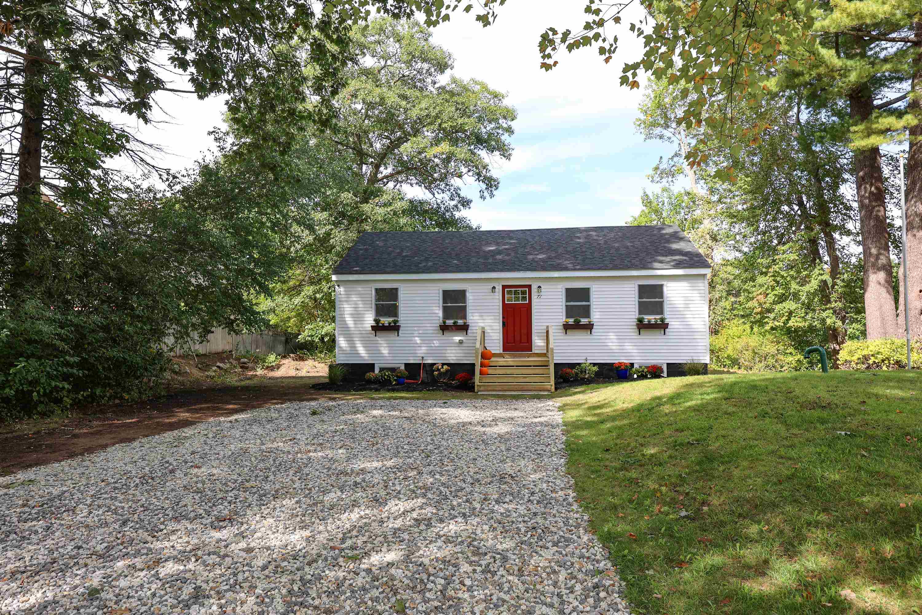 71 Shadow Lake Road Salem, NH 03079 - Photo 25 of 40