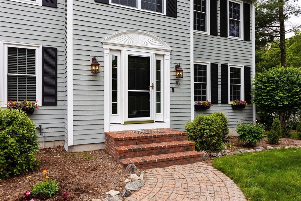 15 Pilgrim Road Mansfield, MA 02048 - Photo 5 of 42 Gallery Image 5