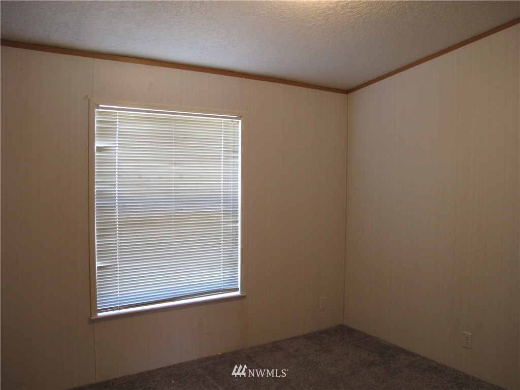 6502 Ferguson Road Northeast Moses Lake, WA 98837 - Photo 10 of 20