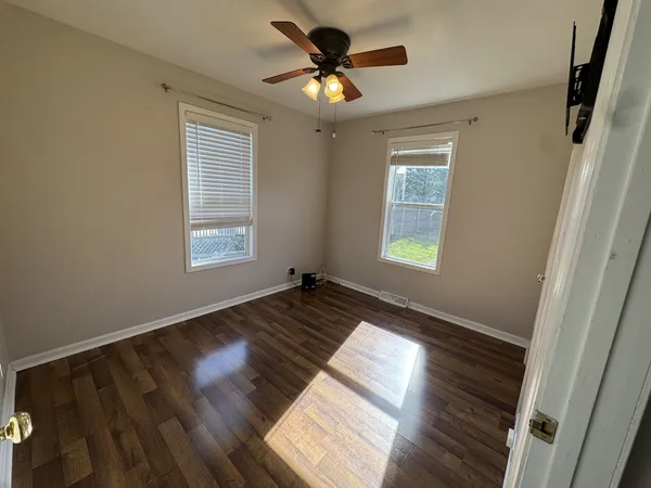 $3,500 | 20 Iowa Avenue, Addison, IL 60101