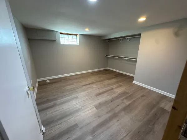 $3,500 | 20 Iowa Avenue, Addison, IL 60101