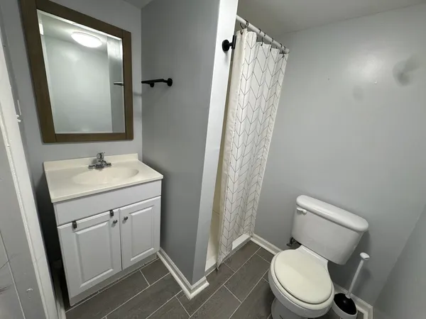 $3,500 | 20 Iowa Avenue, Addison, IL 60101