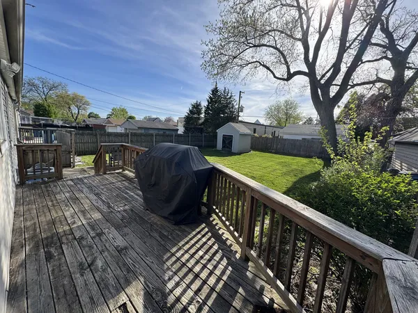 $3,500 | 20 Iowa Avenue, Addison, IL 60101