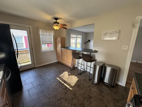 $3,500 | 20 Iowa Avenue, Addison, IL 60101